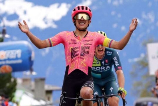 Carapaz_Tour_de_Romandía